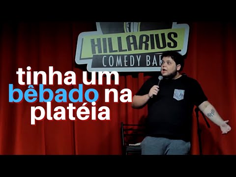 A MÁSCARA GIGANTE E O BÊBADO NA PLATEIA - STAND UP COMEDY - VICTOR AHMAR