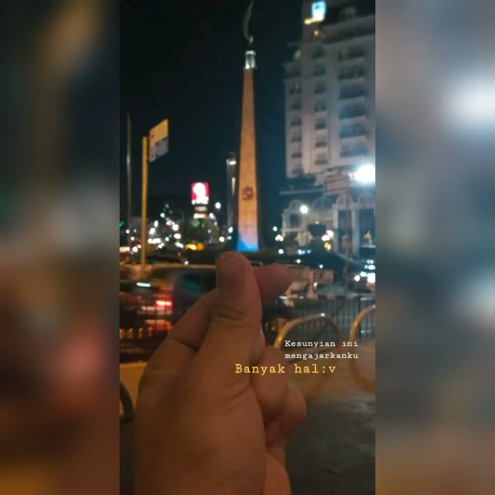 Story wa kekinian..kesunyian bujan berarti kesepian!!