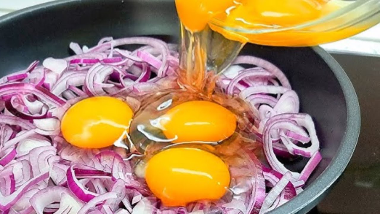 GUTEKA UMURETI WIGITUNGURU//cooking onion omelette 😋