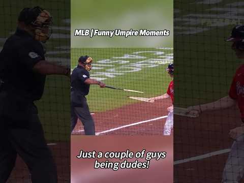 Who said baseball umpires have no sense of humor? 🤣⚾#MLB#Umpire #FunnyMoments #baseballlife thumbnail