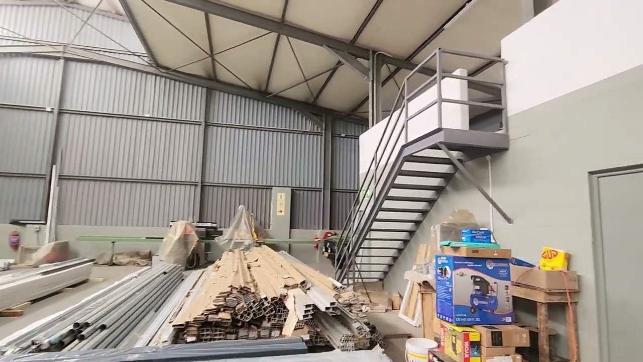 790m2 Warehouse To Rent - Strand