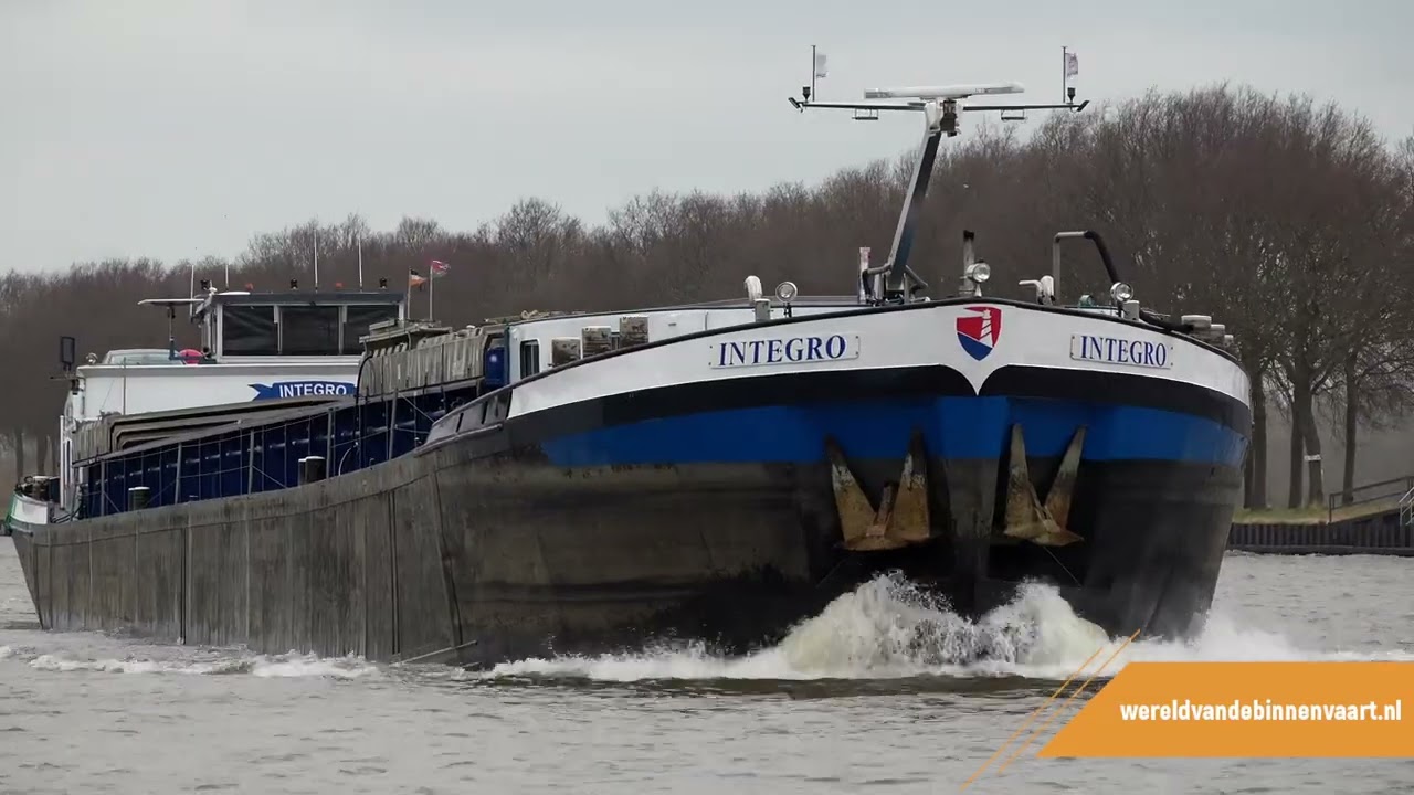 Binnenschiff Integro auf dem Amsterdam-Rheinkanal | Binnenschifffahrt