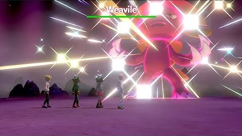 Shiny Weavile in Dynamax Raid - Pokémon SWSH