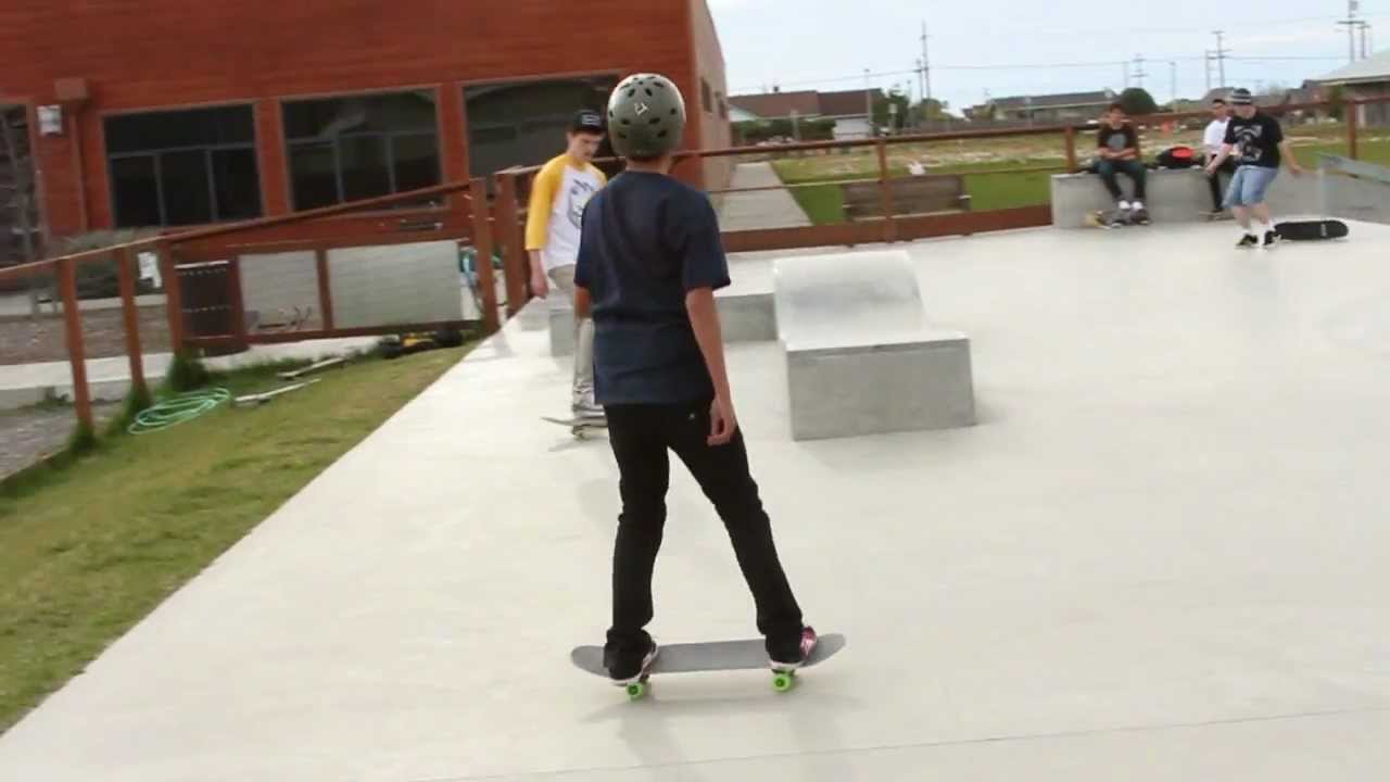 GAME OF S.K.A.T.E. - Julian Gibson vs. Lil' Damon Romero