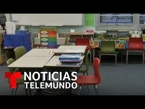 Las escuelas del condado de Miami-Dade darán clases en línea hasta octubre | Noticias Telemundo