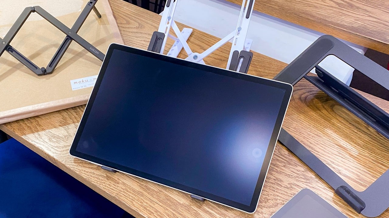 【商品比較】タブレットスタンド選手権!純正から木製、300円のスタンドまで徹底比較