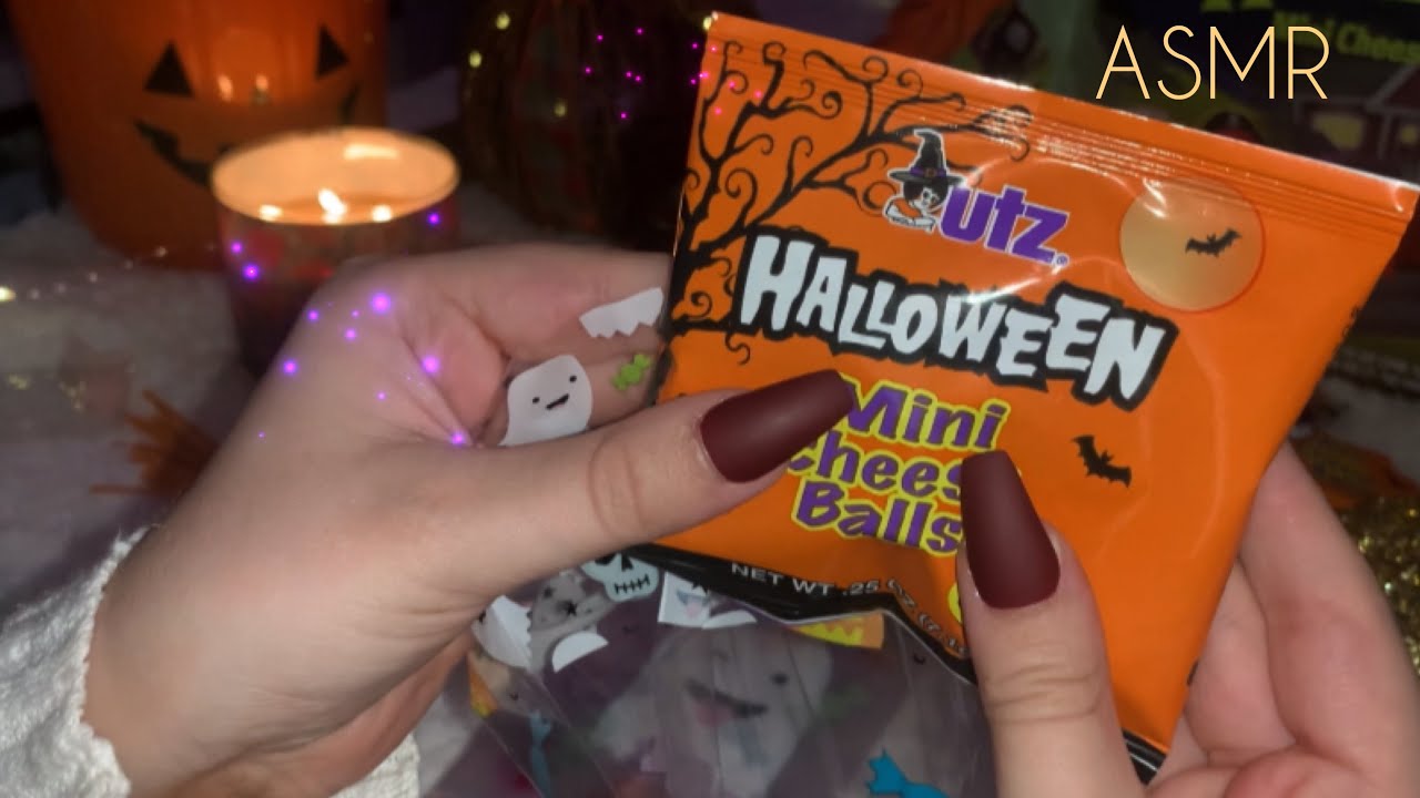 ASMR- Halloween treat bags 🎃👻 (crinkles, tapping, whispers)