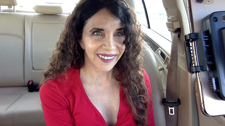 Live with Dr Elizabeth