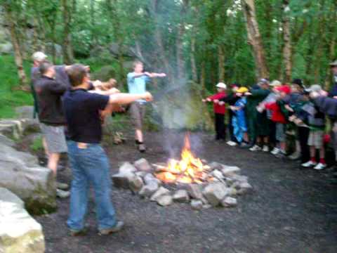 Singin in the rain, 23rd Harrogate Cub Scouts, spring camp '09 - YouTube