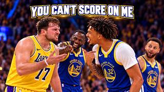 Golden State rookie Yaxel Lendenborg goes at Luka Dončić. Draymond Green approves!