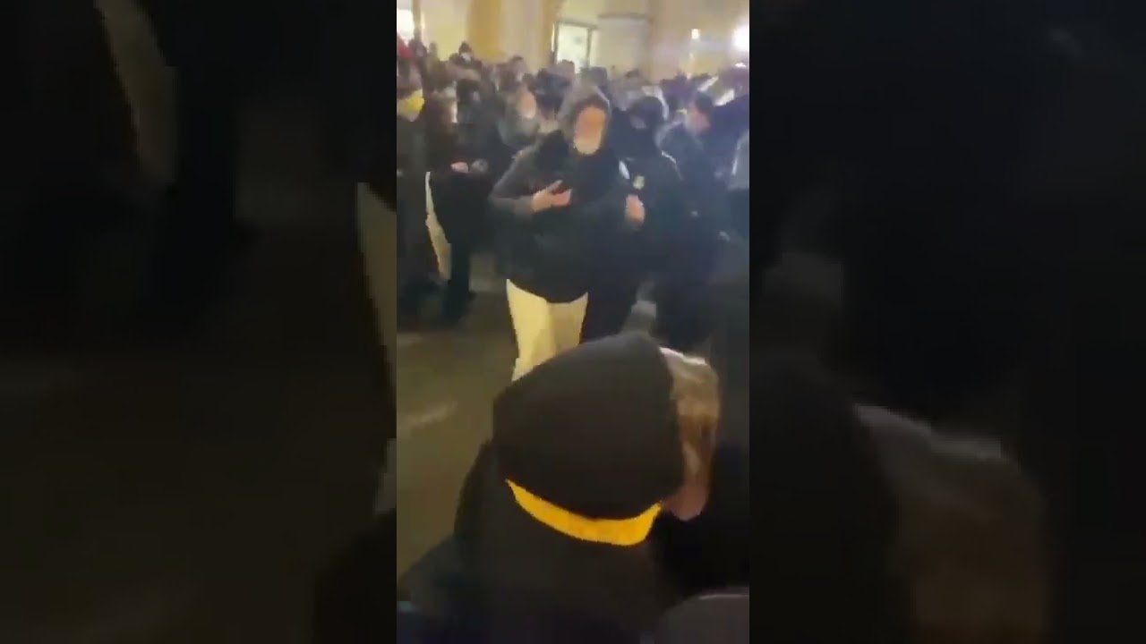 Russian amry arrests old women for protest