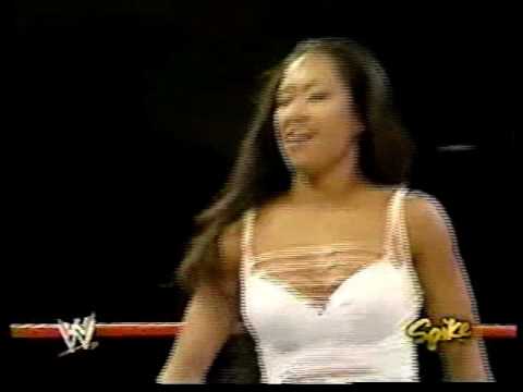 Gail Kim Vs Nidia HEAT 09 26 2004 