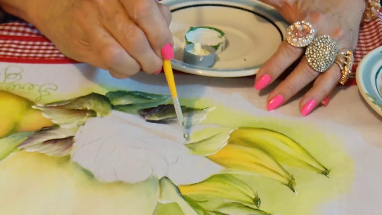 PINTANDO UVAS, ROSA Y PLÁTANO CON LA MAESTRA TERE GREGORIO
