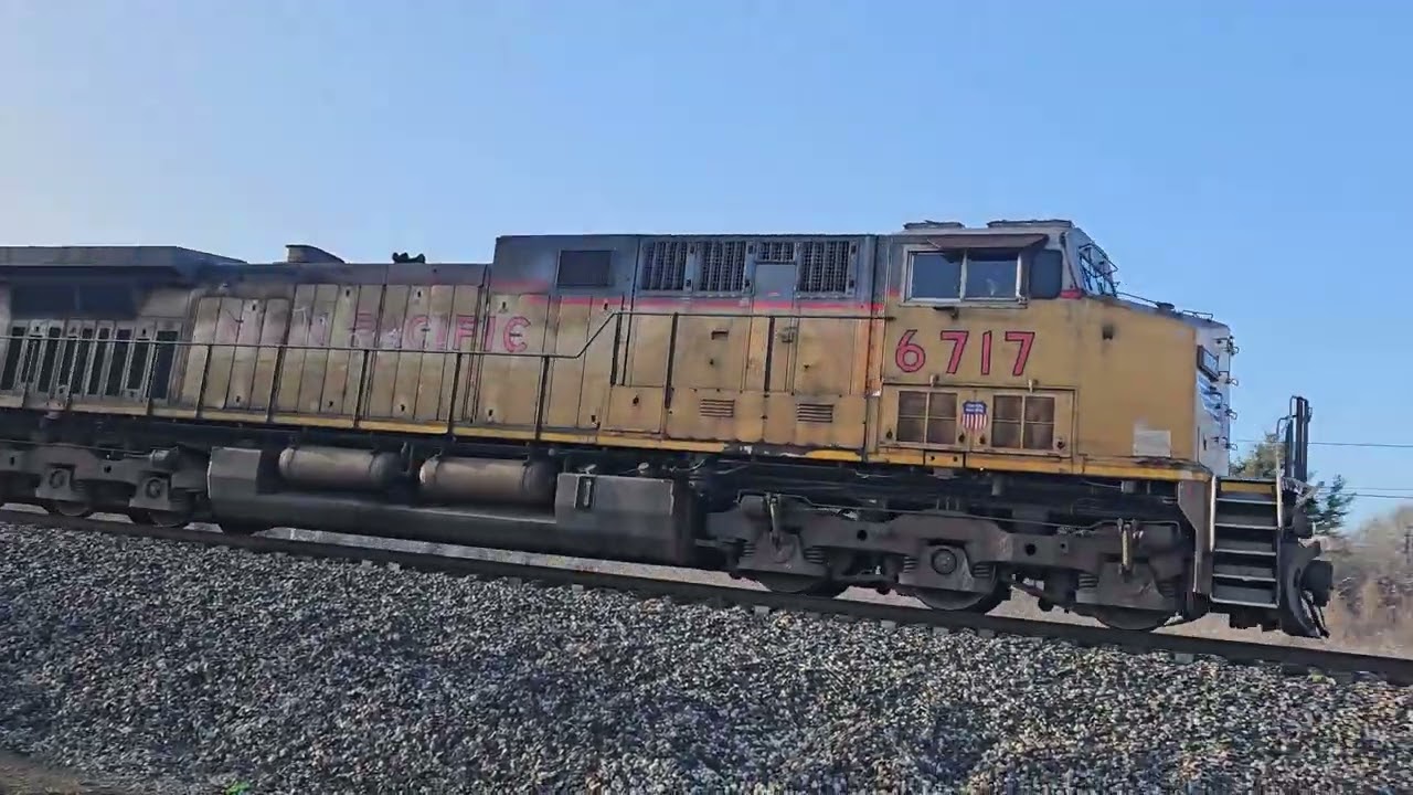 Union Pacific "Foreigners" on the Norfolk Southern Huntington Division MP188 & MP191 Wabash Indiana