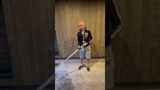 手を濡らさずに綺麗に傘を畳み水滴を切る！手ぶらで移動も可能！　Magic傘ホルダーCasash　https://www.casashweb.com/　#傘#傘ホルダー#傘リング#ビニール傘