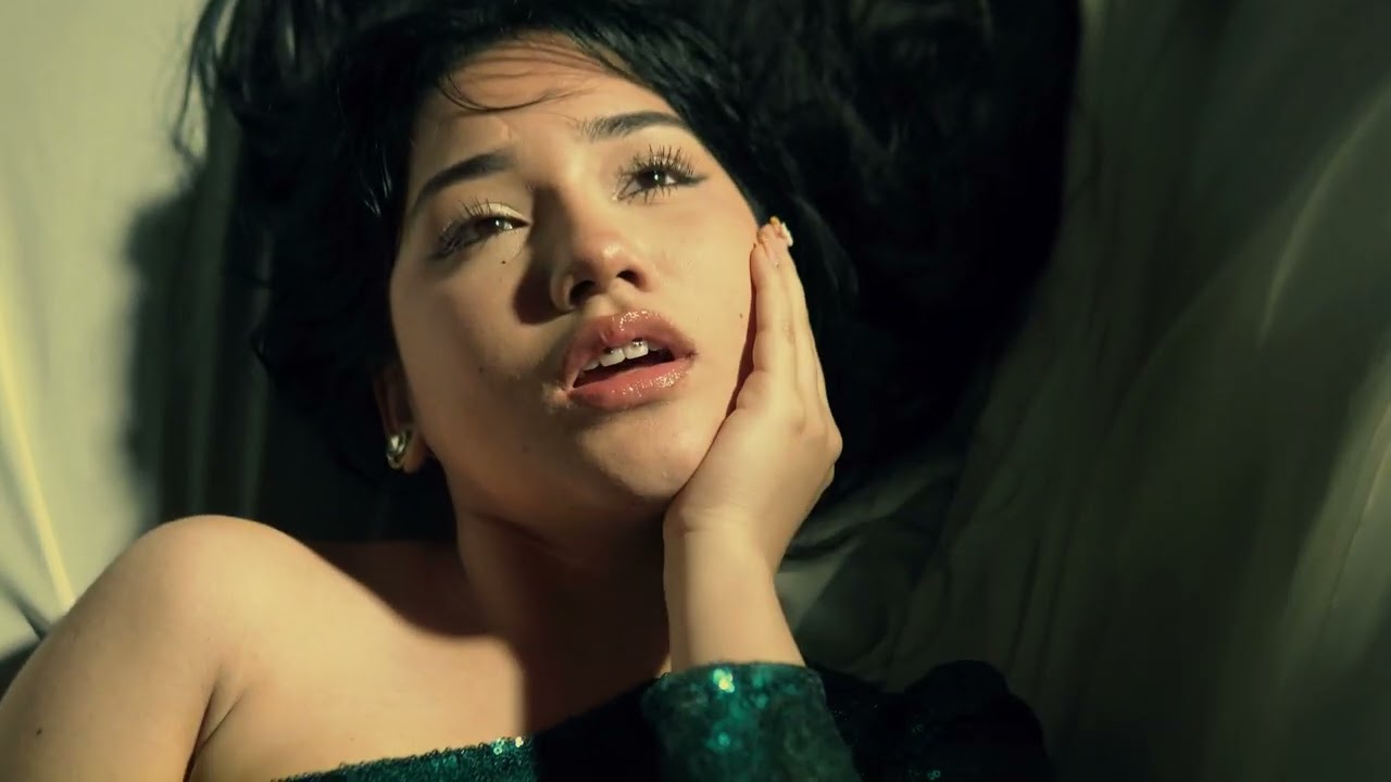 ! Que tiene ella que no tenga Yo!?  Paulina Villalobos 