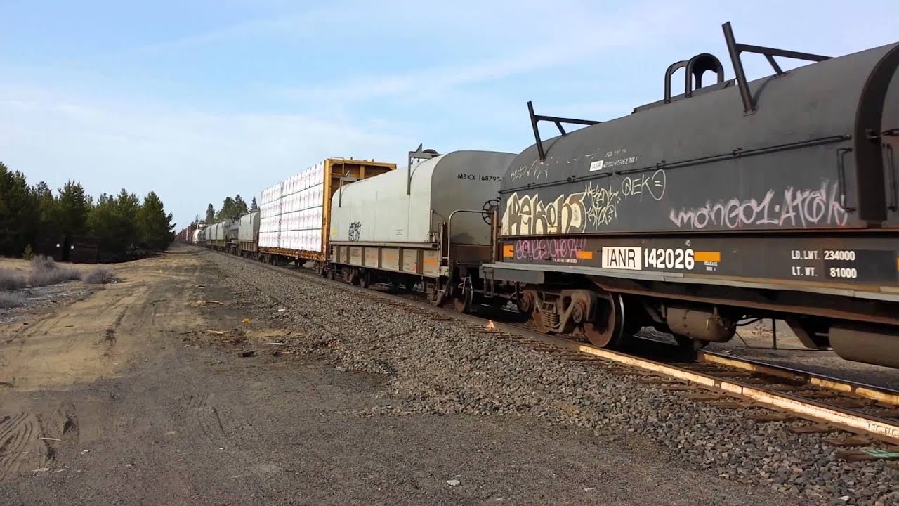 CREX 1207 SB with CSX power and nice crew - YouTube