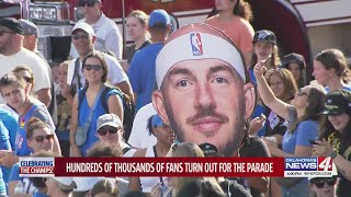 Hundreds of thousands of fans turn out for the parade