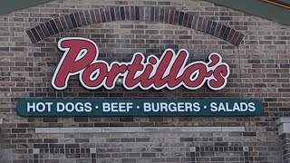 Portillo's Restaurant - Hot Dogs - Italian Beef - Burgers - Salads - Gurnee Mills Mall Illinois
