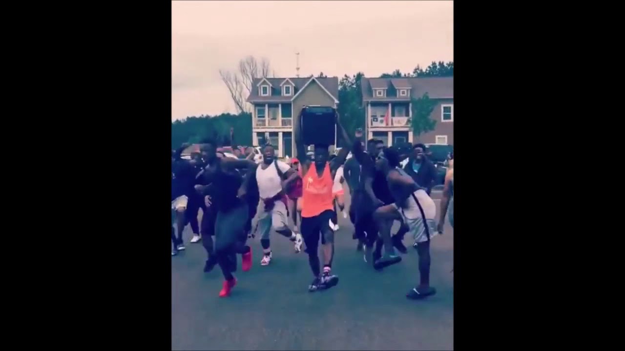 all my homies be jammin to pom gets wifi battle theme