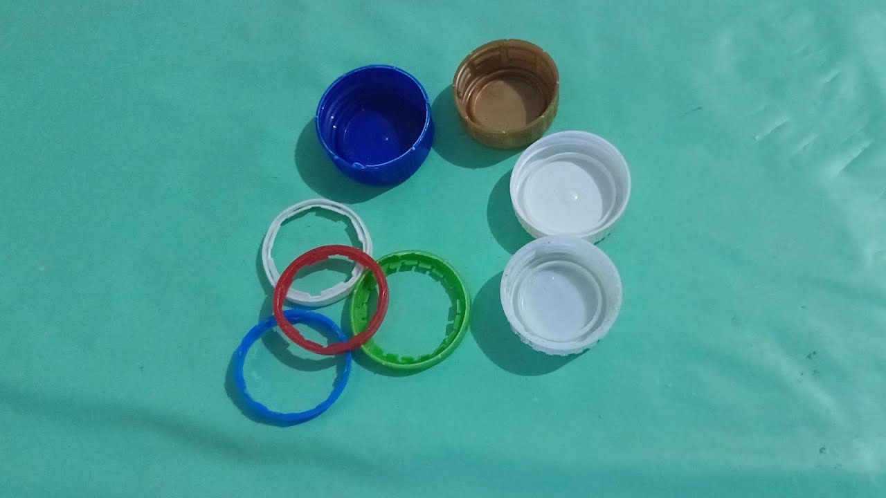 Olha o que eu fiz com lacre e tampa  de garrafa pet decoracão ficou sensacional