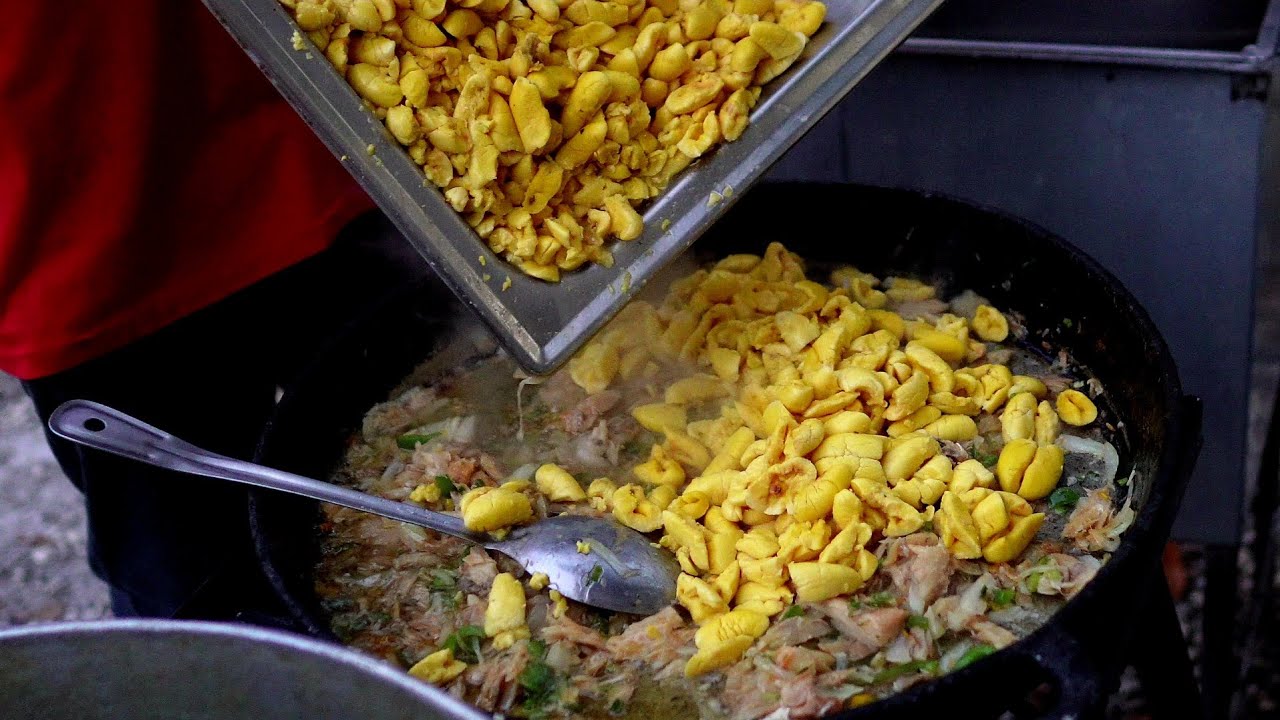 This is FOOD HEAVEN!! Montego Bay Jamaica YOU DON'T SEE!! Tons Of Pots!!