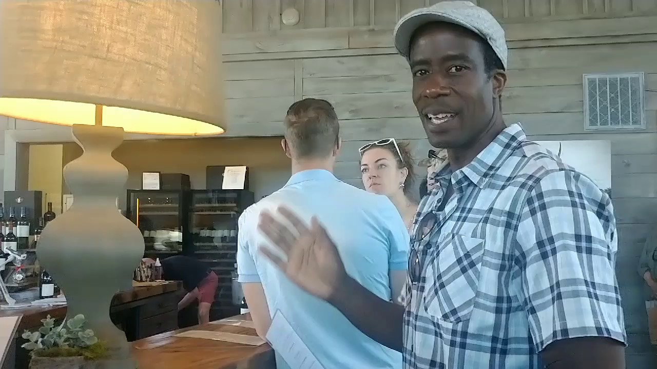 Stone tower winery wine tasting ເດື່ມເຫຼົ້າວາຍ