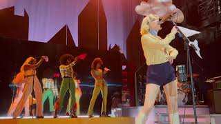 St. Vincent // Daddy's Home Tour // Pay Your Way In Pain