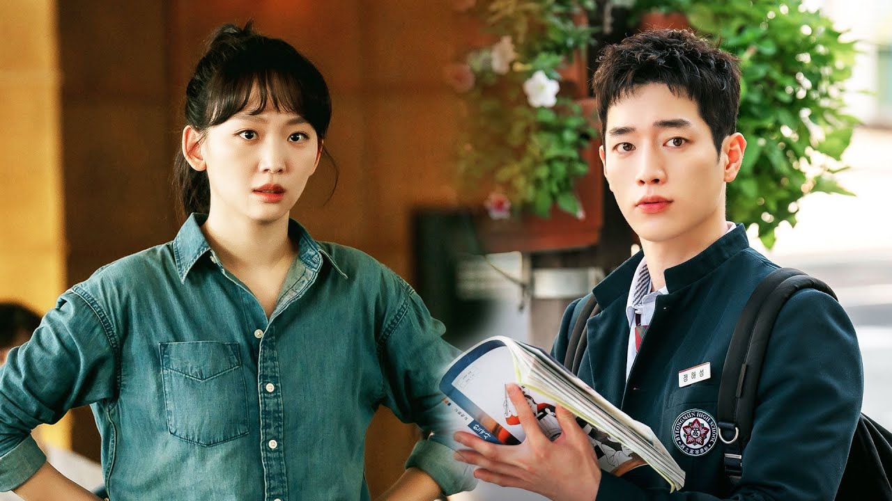 A Top Spy Disguised as a Student Searches for Treasure,Discovers His Teacher Is His First Love.