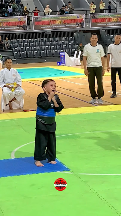 Pesilat cilik berusaha untuk menjadi sang juara#shortvideo #pencaksilat #viralvideo