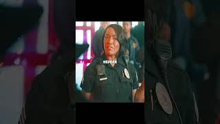 Un pompiere ha preso in prestito una mummia per festeggiare Halloween!