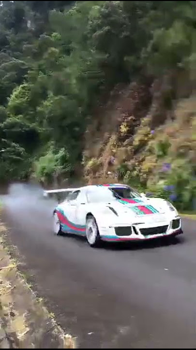 Porsche 911 GT3 rally car pure sound