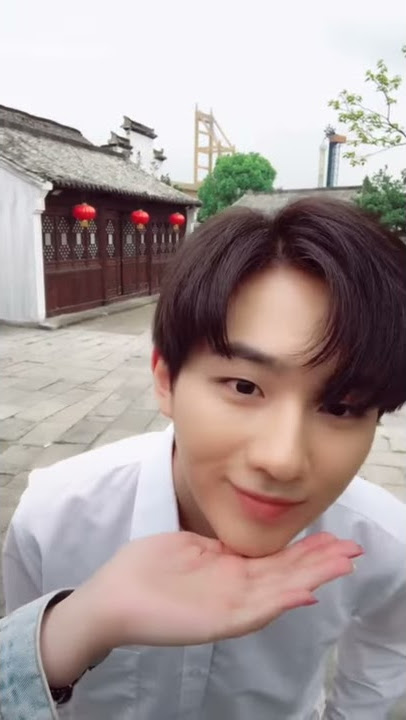 【Tik Tok】Your boyfriend Hongyi is coming.
