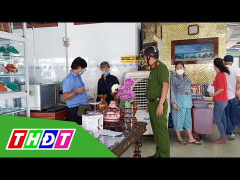 Video Tiền Giang: Mang cục đất vào tiệm vàng yêu cầu chủ... - youtube