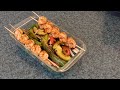 Brochetas de camarón en salsa de chipotle