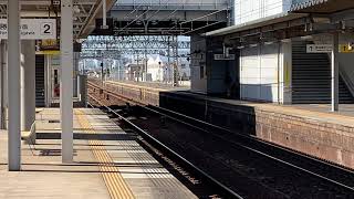 試作機のEF210 901号機牽引2082レ枇杷島2番線通過