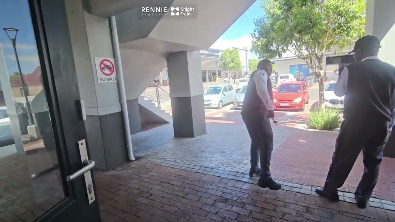 193m² Shop 6VW Retail Property to rent at The Village Square - Durbanville in Durbanville