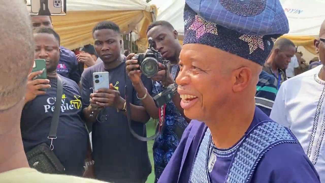 MOMENT THE ROYAL FAMILY AND AFEEZ AYETORO JOINS TO CELEBRATES 70TH BIRTHDAY OF  PRINCE JIDE KOSOKO