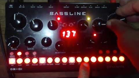 ERICA SYNTH BASSLINE DB-01 CLONE TB 303 Digitakt drums