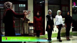 Latihan catwalk part 3 -