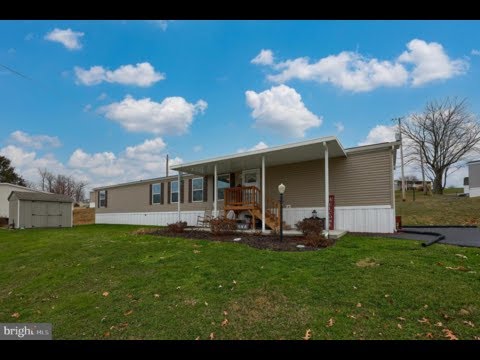 135 Rustique Drive, York, PA home video tour