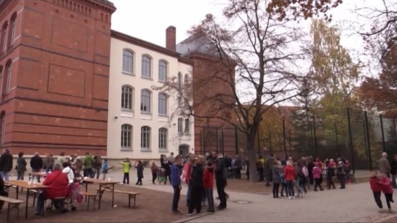 Wiederöffnung Bergschule Weissenfels Wolfhard Gelau Robby Risch Energetische Sanierung Stark III
