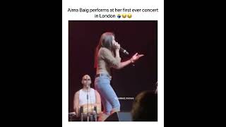 Ultra Pro Max Shakira