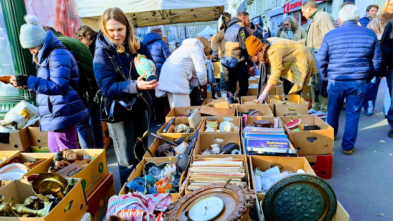 Paris France🇨🇵PARIS BEST Streets to Walk🪞FLEA MARKET shopping 🖼BROCANTE in Paris🏺4KHDR Thrifting