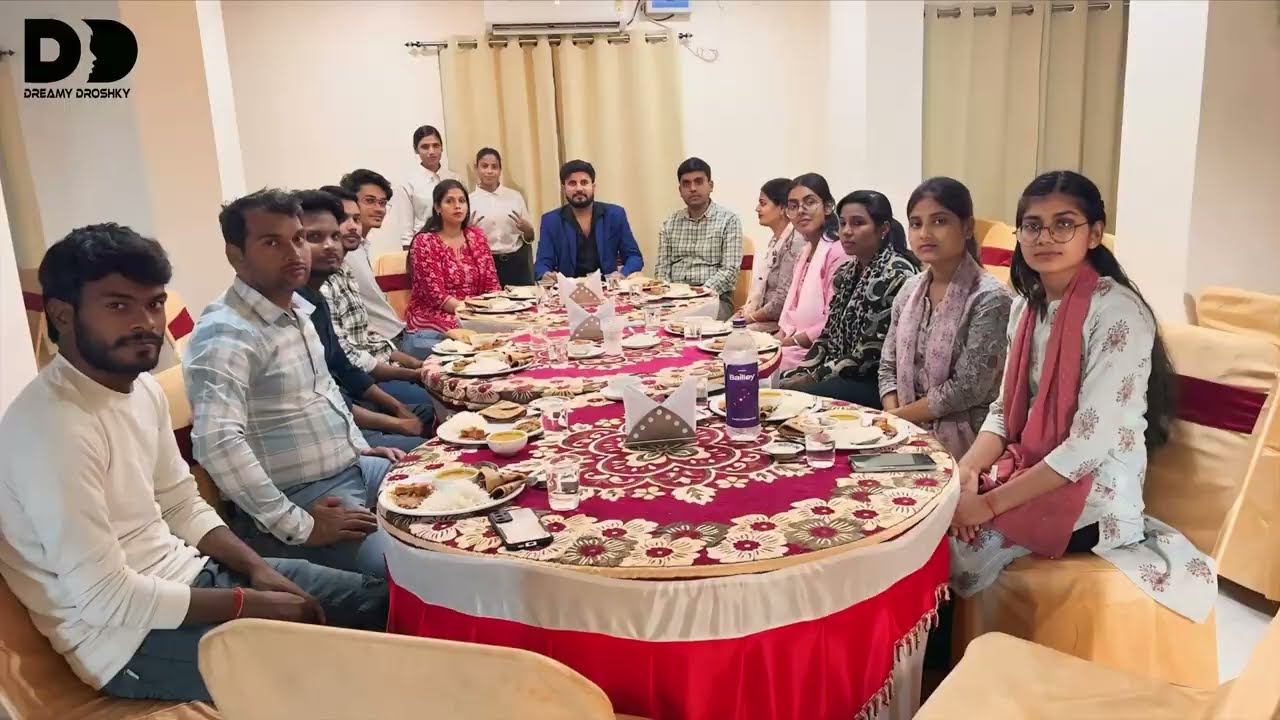 Dreamy Man in Meeting with Lunch 🥙 