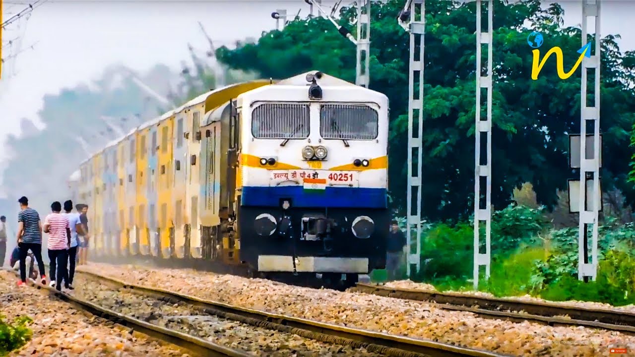 Double Decker Express in Stunning speed | Jaipur Delhi Sarai Rohilla ...