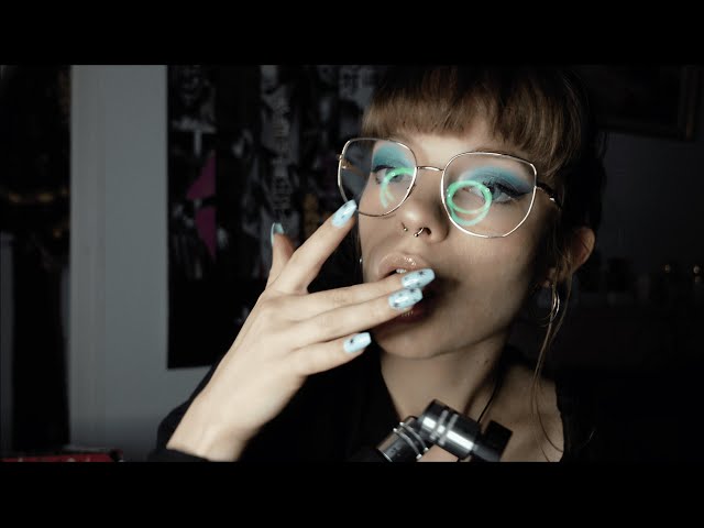 ASMR ♡ Mouth sounds, hand movements, spit painting & rambling