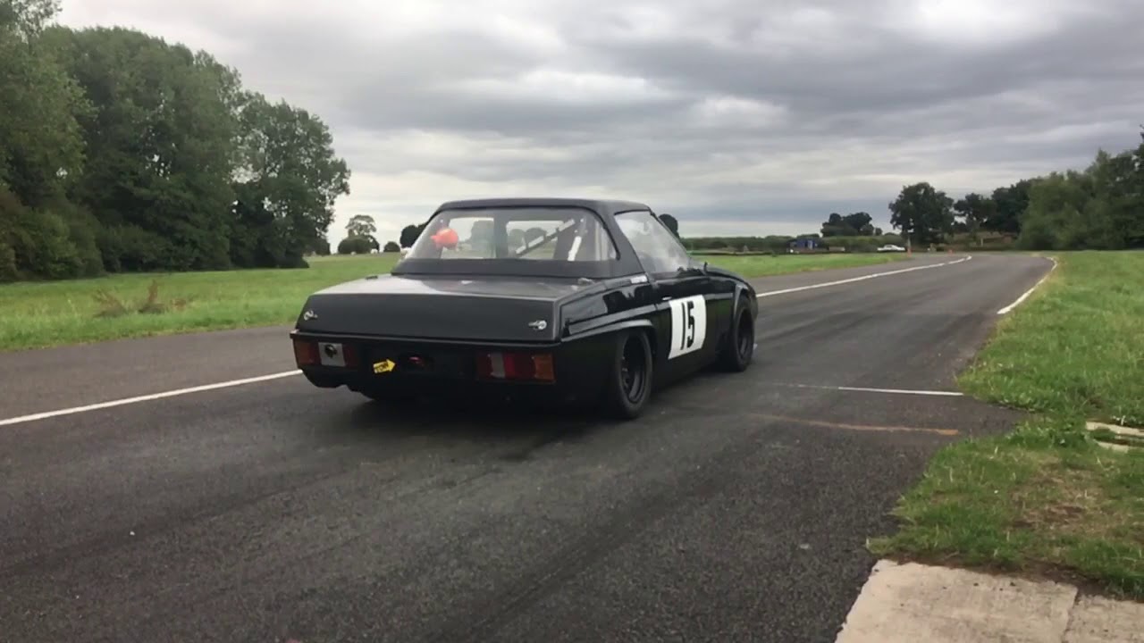 Slow motion launch off the line