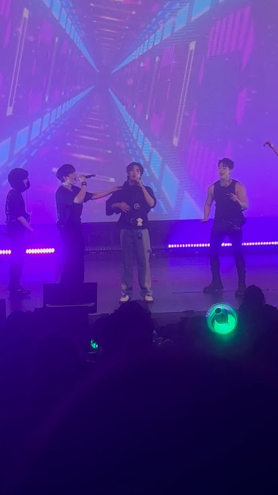 ONEUS - BBUSYEO (뿌셔) La Dolce Vita Tour in Seattle (March 16, 2024)