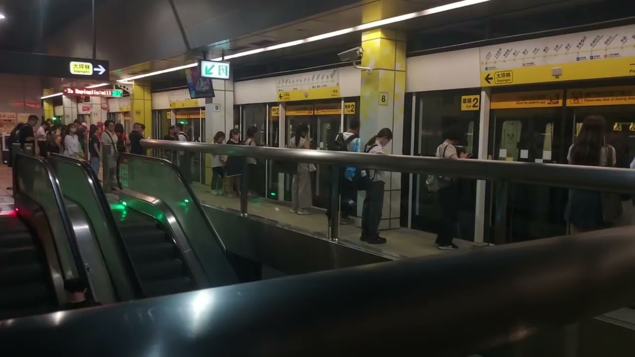 新北捷運 環狀線 新北產業園區站 下班尖峰時刻人潮 [Y20]